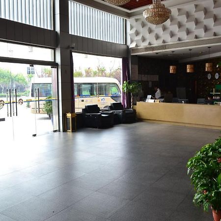 Jingyue 99 Inn Shanghai Pudong Airport Shiwan Branch Shanghái Exterior foto